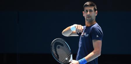 Serbia sancionaría a Novak Djokovic por saltarse el aislamiento