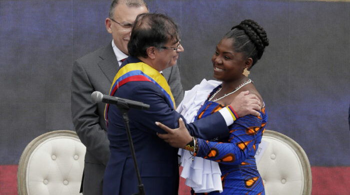 GUSTAVO PETRO SE CONVIERTE EN EL NUEVO PRESIDENTE DE COLOMBIA
