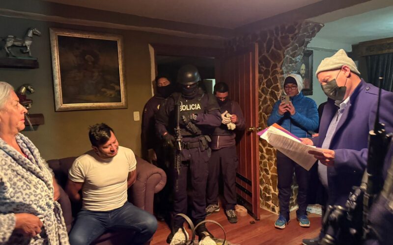 El alcalde de Pujilí fue detenido por presunto peculado