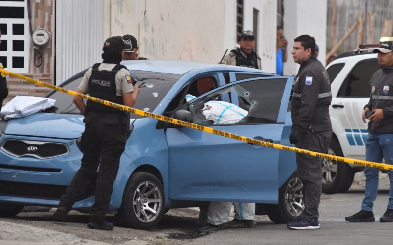 Un agente de tránsito fue asesinado en la ciudadela Costa Azul en Manta
