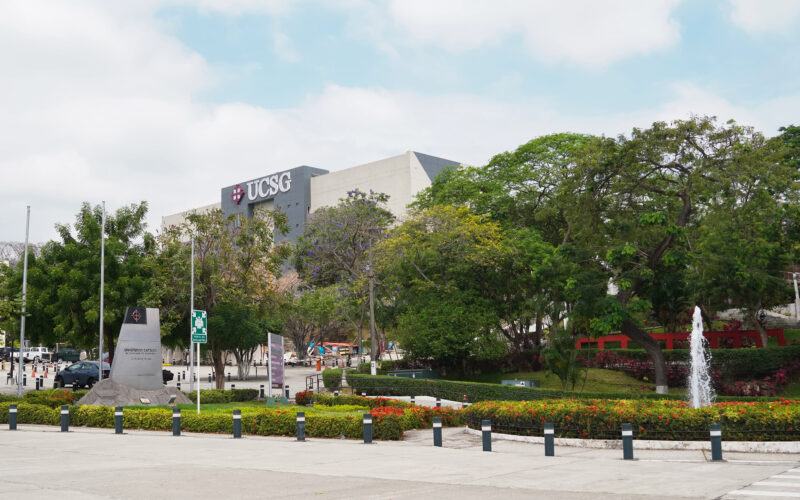 La Universidad Católica rechaza lo ocurrido en el Hosp. Teodoro Maldonado Carbo