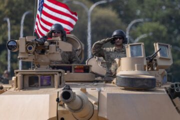 EE.UU. ANALIZA SITIOS PARA INSTALAR BASES MILITARES EN ECUADOR