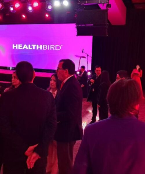 GOBIERNO EVITA ACLARAR CONTRATO CON HEALTHBIRD PESE A CONTRADICCIONES INTERNAS