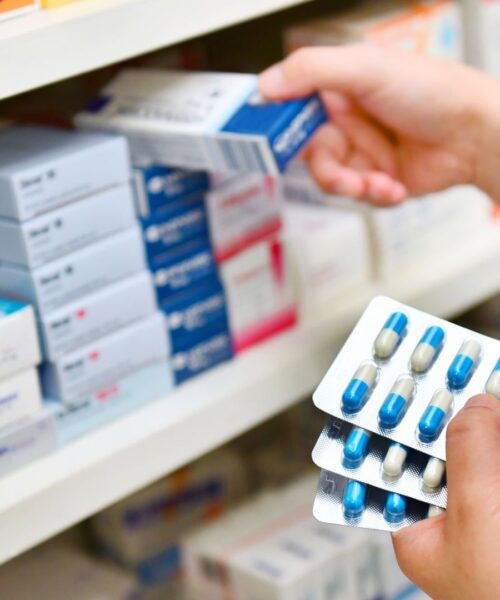 TERMINA LA PRÓRROGA DE LA DECLARATORIA DE EMERGENCIA PARA COMPA DE MEDICINAS E INSUMOS MÉDICOS DEL IESS y MSP