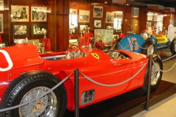 MUSEO FANGIO RECIBE FIA FOUNDING MEMBERS’ CLUB HERITAGE PROMOTION CUP DE 2025