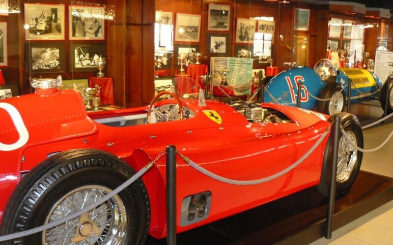 MUSEO FANGIO RECIBE FIA FOUNDING MEMBERS’ CLUB HERITAGE PROMOTION CUP DE 2025