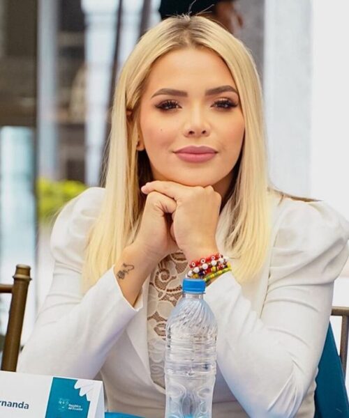 MARÍA FERNANDA VARGAS: «JAMÁS HE OCULTADO MI HISTORIA»…