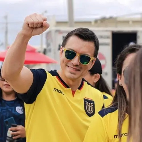 ¡FERIADO GRACIAS A LA TRI!