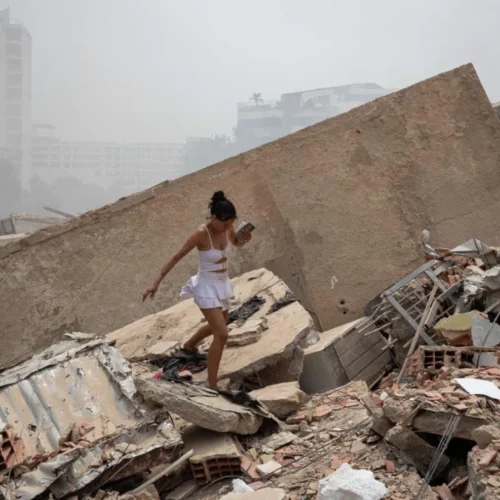 FUERTES TERREMOTOS EN VENEZUELA DEJAN DECENAS DE HERIDOS Y FALLECIDOS